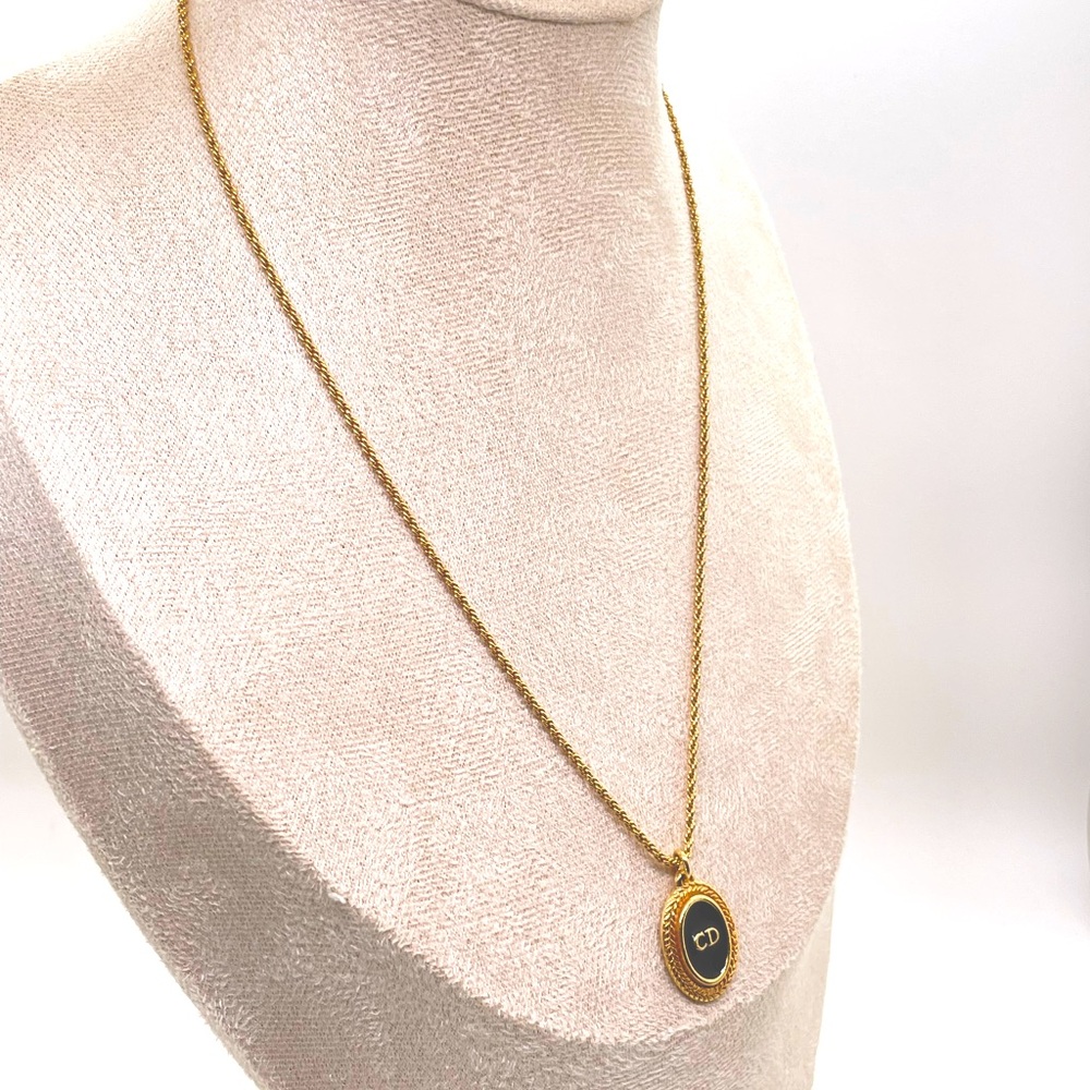 Christian Dior Vintage Oval Gold with Black Enamel Pendant Necklace - Picture 2 of 10